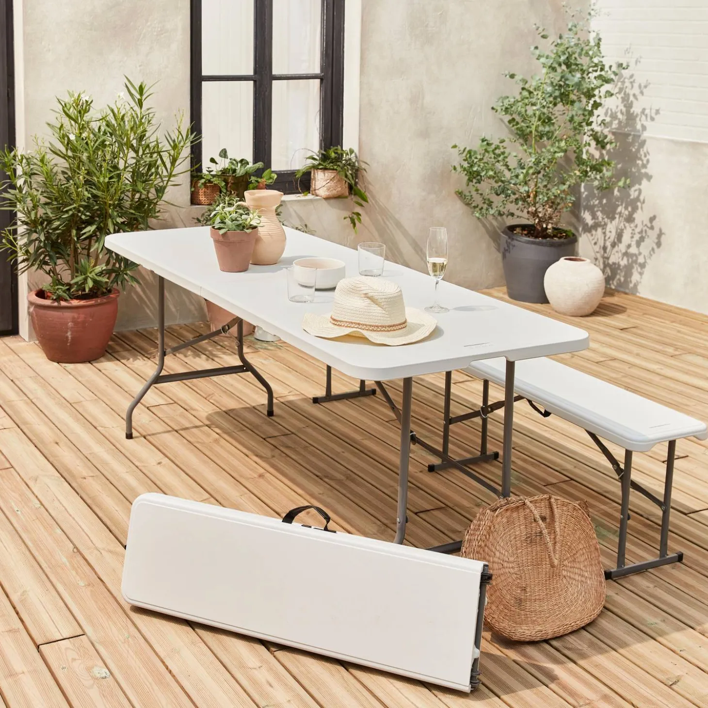 Opklapbare kunststof receptietafel + bank