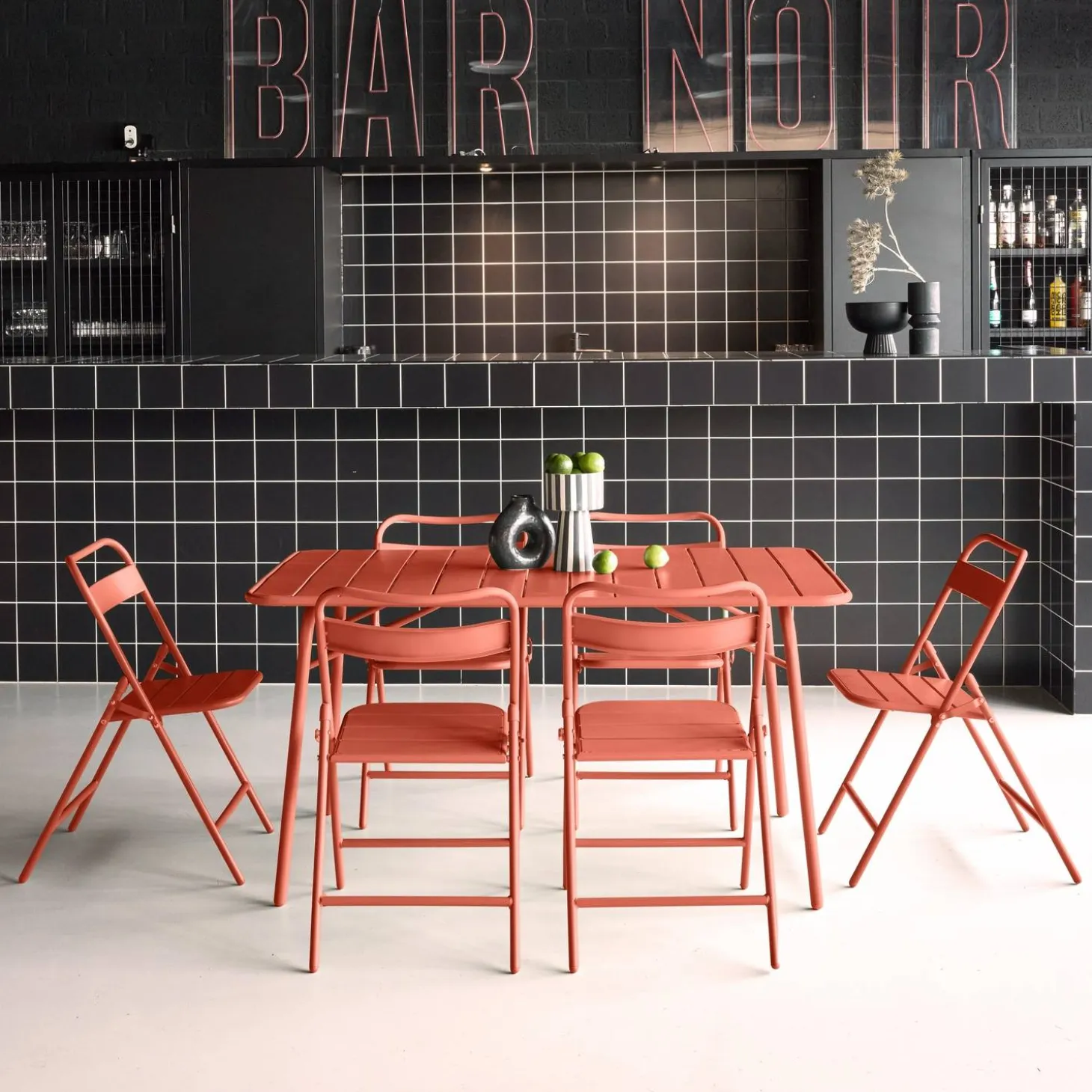 Opklapbare tuintafel met 6 opklapbare stoelen metaal