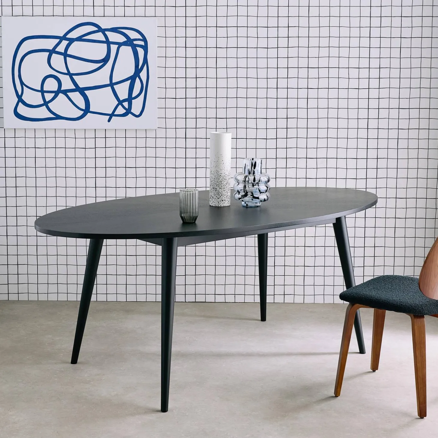 Ovale eettafel van rubberhout en eikenfineer, 6 plaatsen