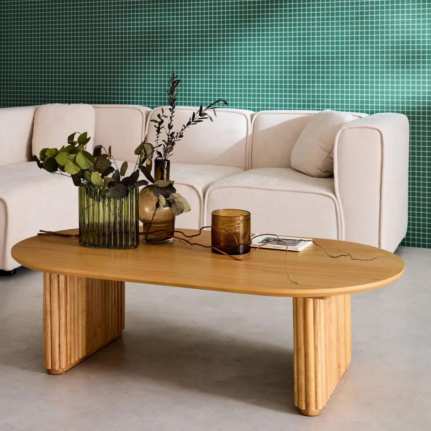 Ovale salontafel rubberhout met eikenfineer