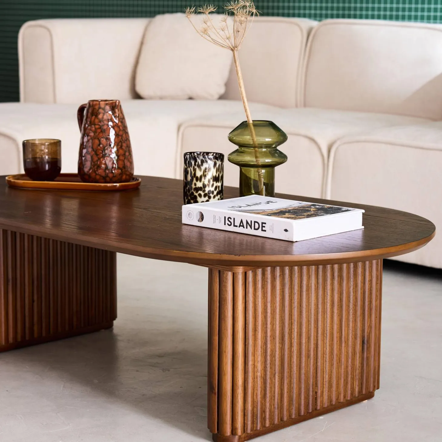 Ovale salontafel rubberhout met eikenfineer