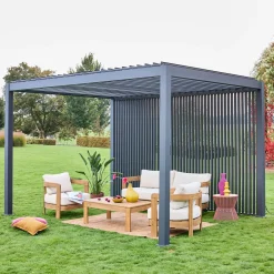 Pergola met lamellendak 4x3m met 3 verticale lamellenwanden 130 cm