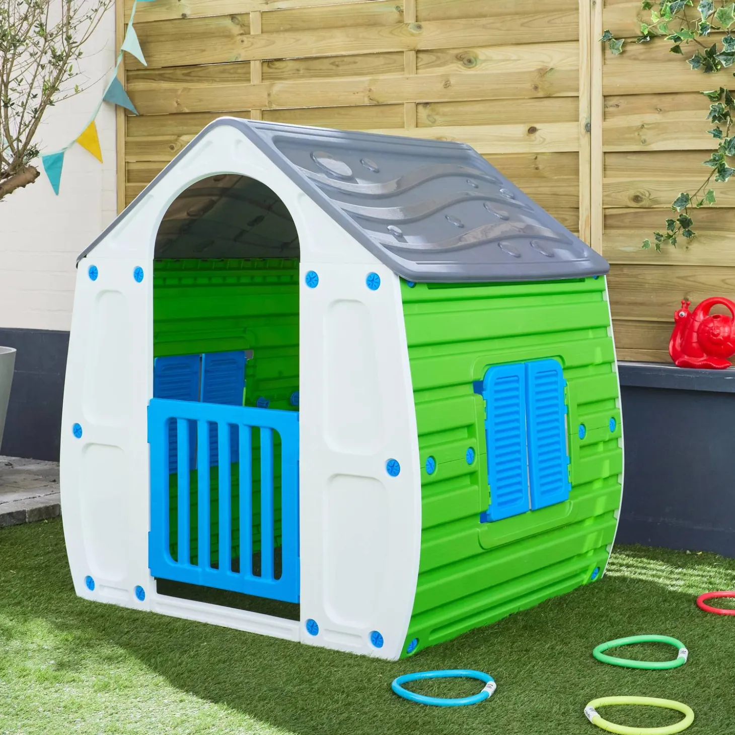 Plastic kinderhut L102 X B90 X H109 cm