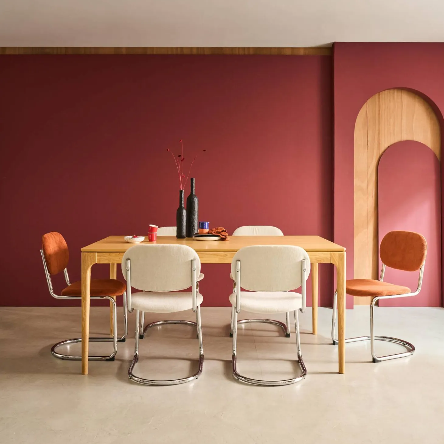 Rechthoekige eettafel van rubberhout en essenfineer 6 plaatsen
