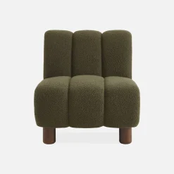 Relaxfauteuil met afgeronde poten in hout en boucléstof