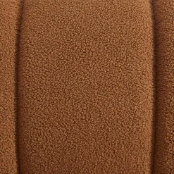 Relaxfauteuil met afgeronde poten in hout en boucléstof