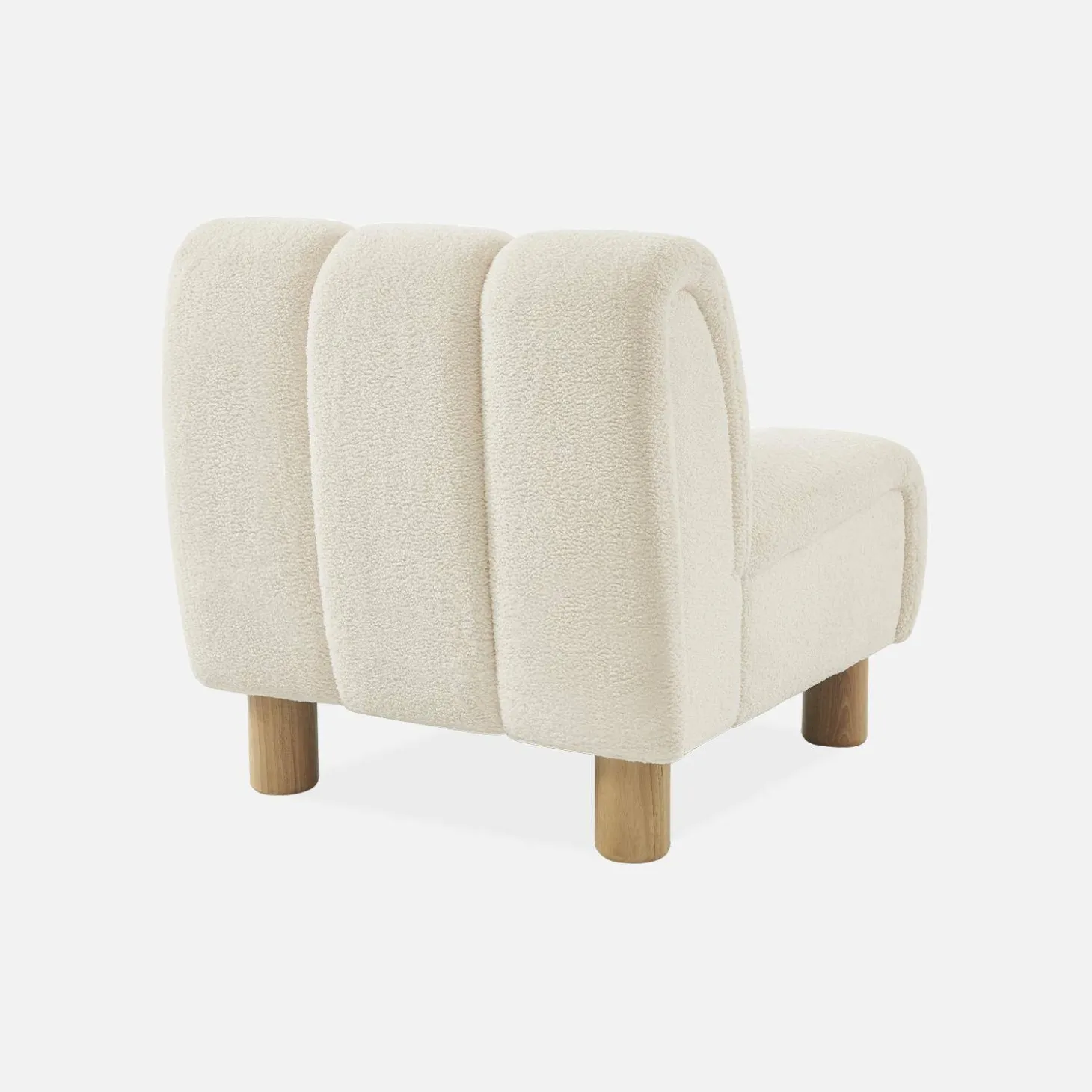 Relaxfauteuil met afgeronde poten in hout en boucléstof