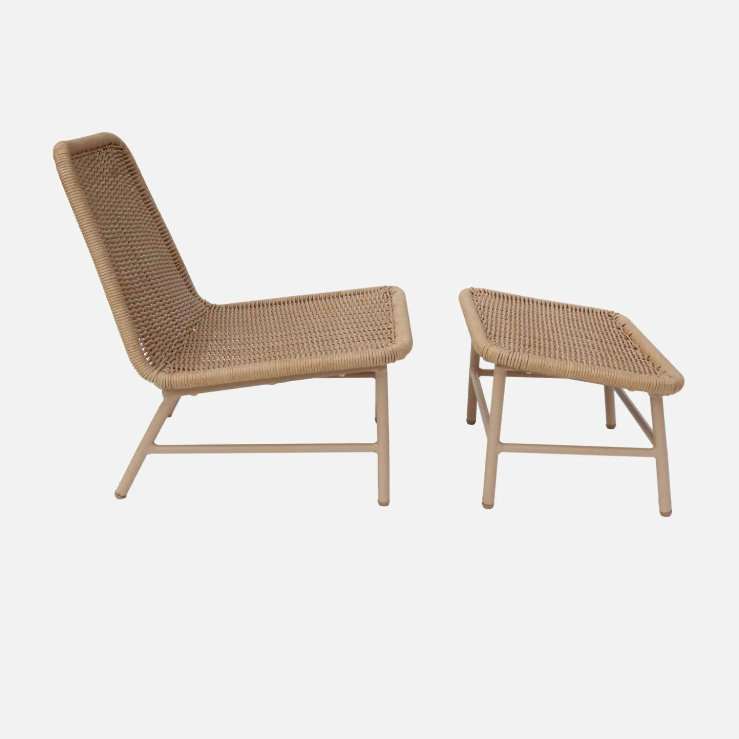 Relaxfauteuil met voetenbank van aluminium en koorden