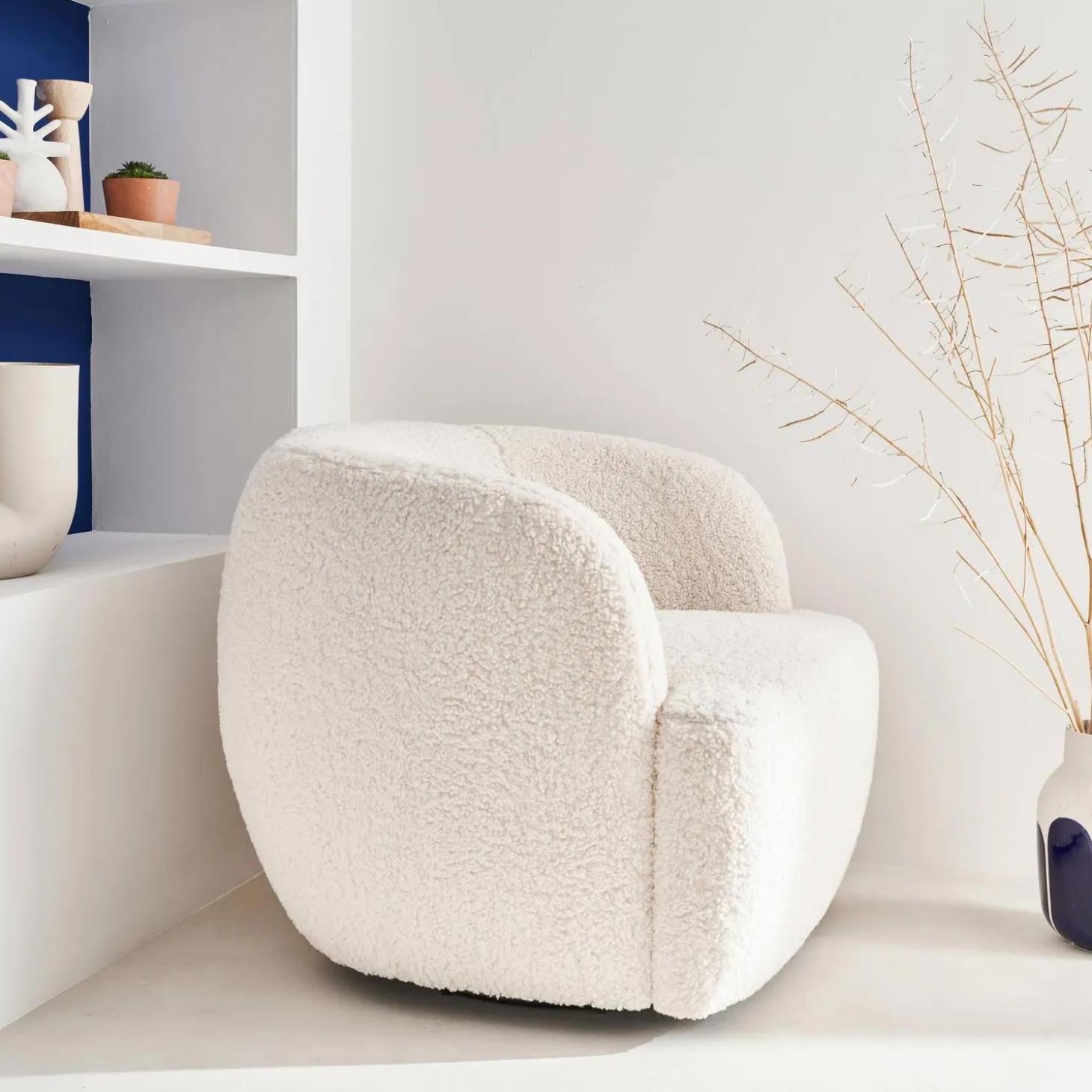 Ronde draaifauteuil in boucléstof, B 79,5 x D 77,5 x H 67cm
