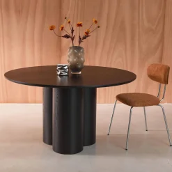 Ronde eettafel van rubberhout en eikenfineer voor 4 personen