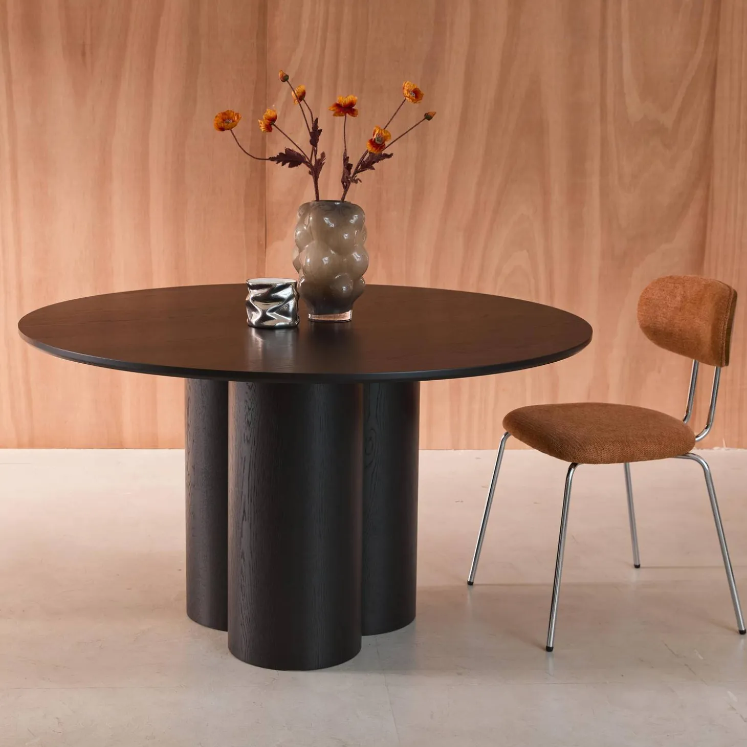 Ronde eettafel van rubberhout en eikenfineer voor 4 personen