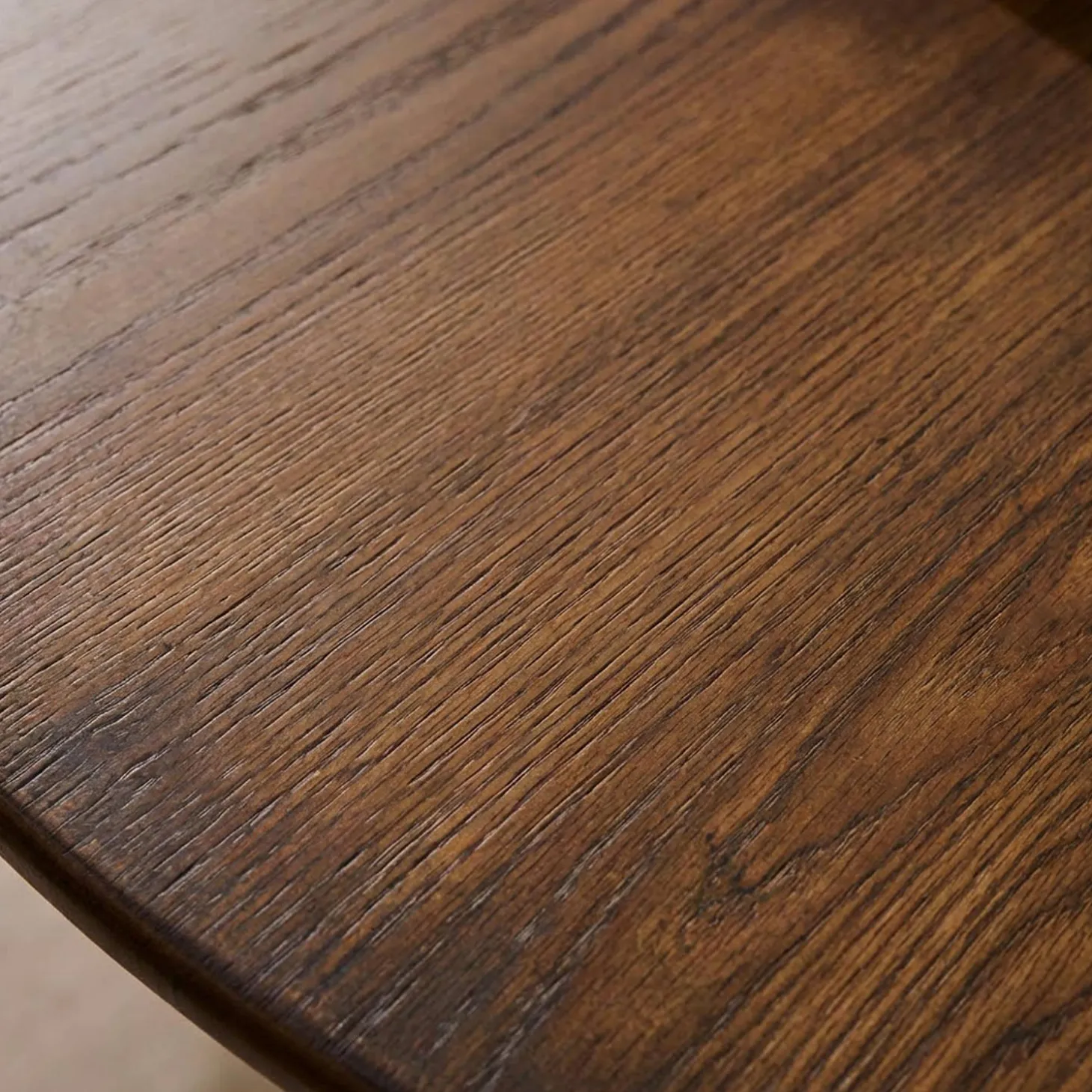 Ronde eettafel van rubberhout en eikenfineer 4 plaatsen
