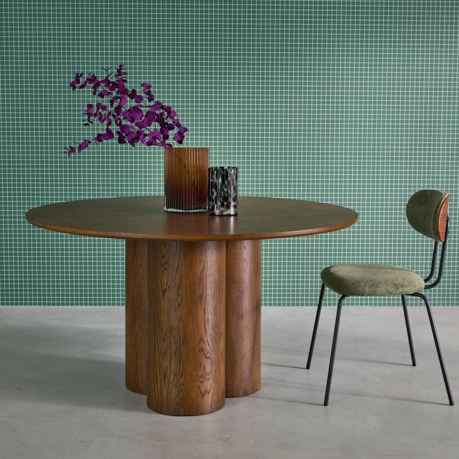 Ronde eettafel van rubberhout en eikenfineer voor 4 personen