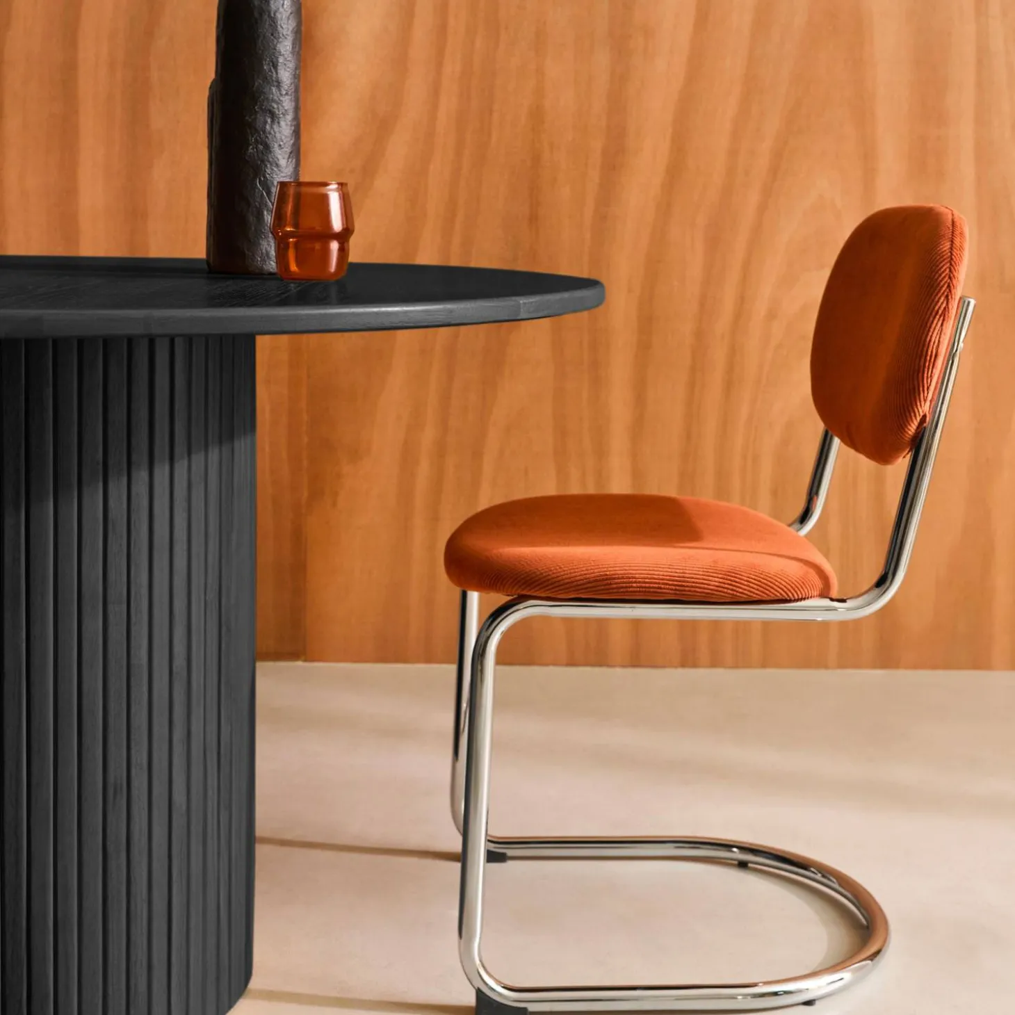 Ronde eettafel van rubberhout en eikenfineer 4 plaatsen