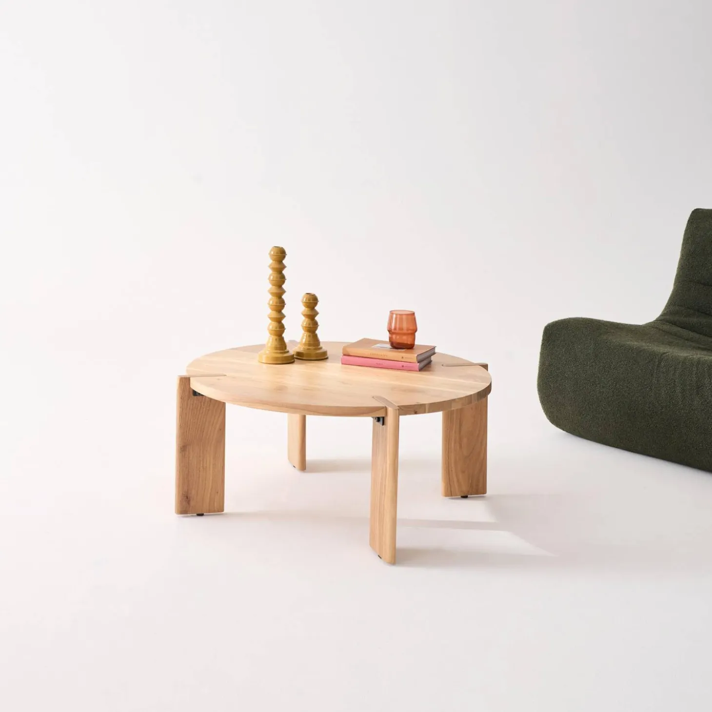 Ronde salontafel in massief hout 80cm