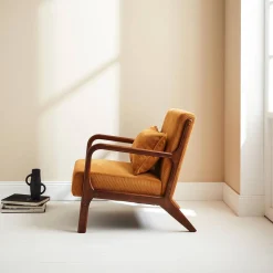 Scadinavische fauteuil van walnootkleurig hout en corduroy
