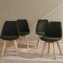 Scandinavische boucléstoel met houten poten (set van 4)
