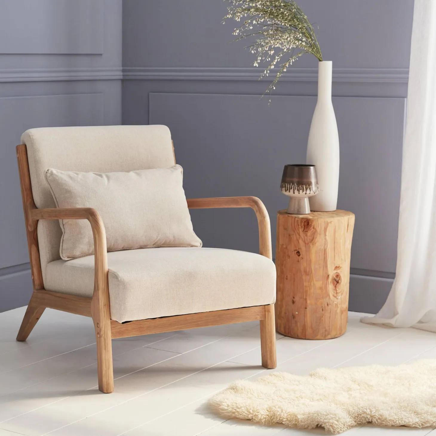 Scandinavische fauteuil van hout en stof