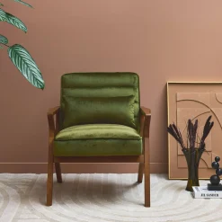 Scandinavische fauteuil van hout en fluweel