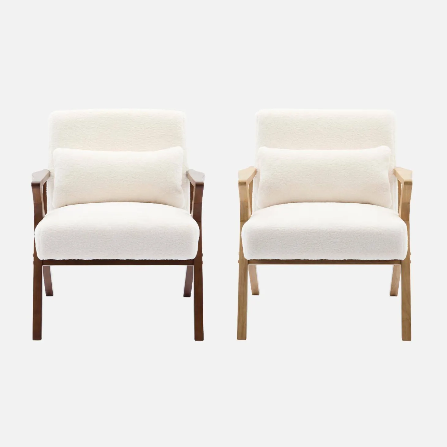 Scandinavische fauteuil van naturelkleurig hout en imitatiebonteffect