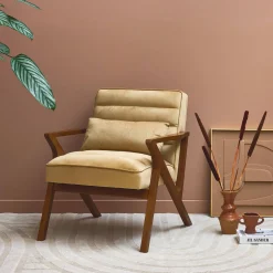 Scandinavische fauteuil van hout en fluweel