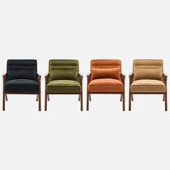 Scandinavische fauteuil van hout en fluweel