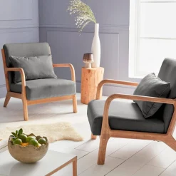 Scandinavische fauteuil van hout en stof