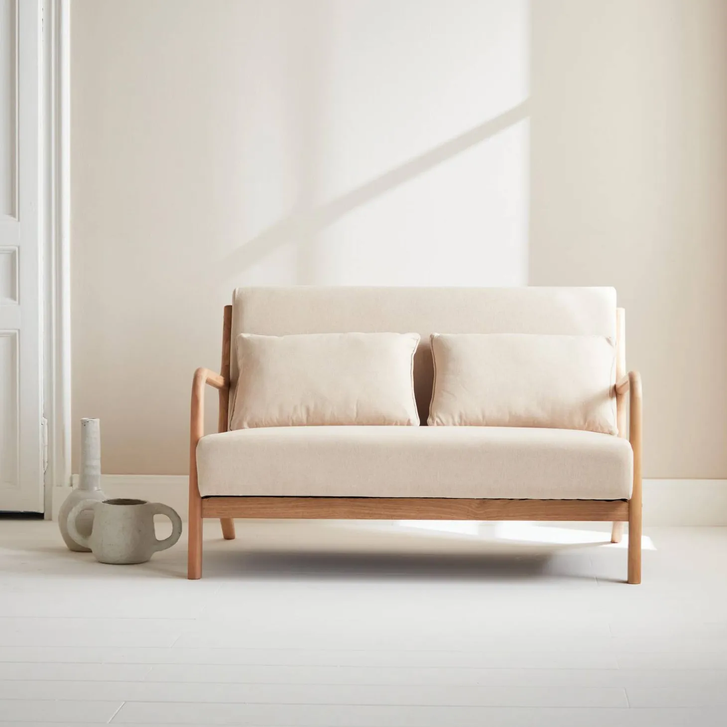 Scandinavische 2-zitsbank naturelkleurig hout en stof