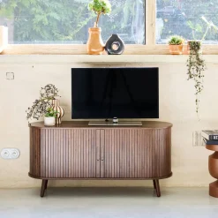 Scandinavisch TV-meubel met 2 gegroefde schuifdeuren met houteffect, 120cm