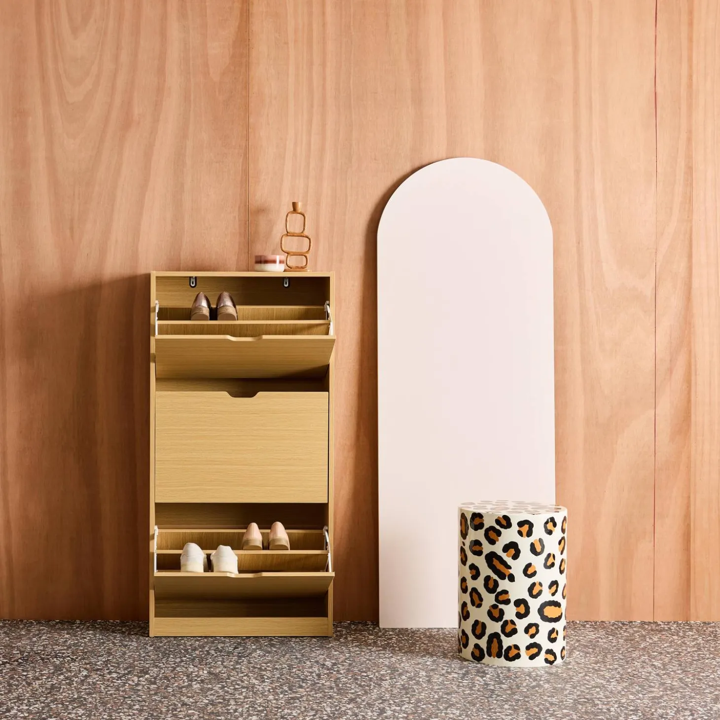 Schoenenkast 3 kleplades houtdecor 60cm