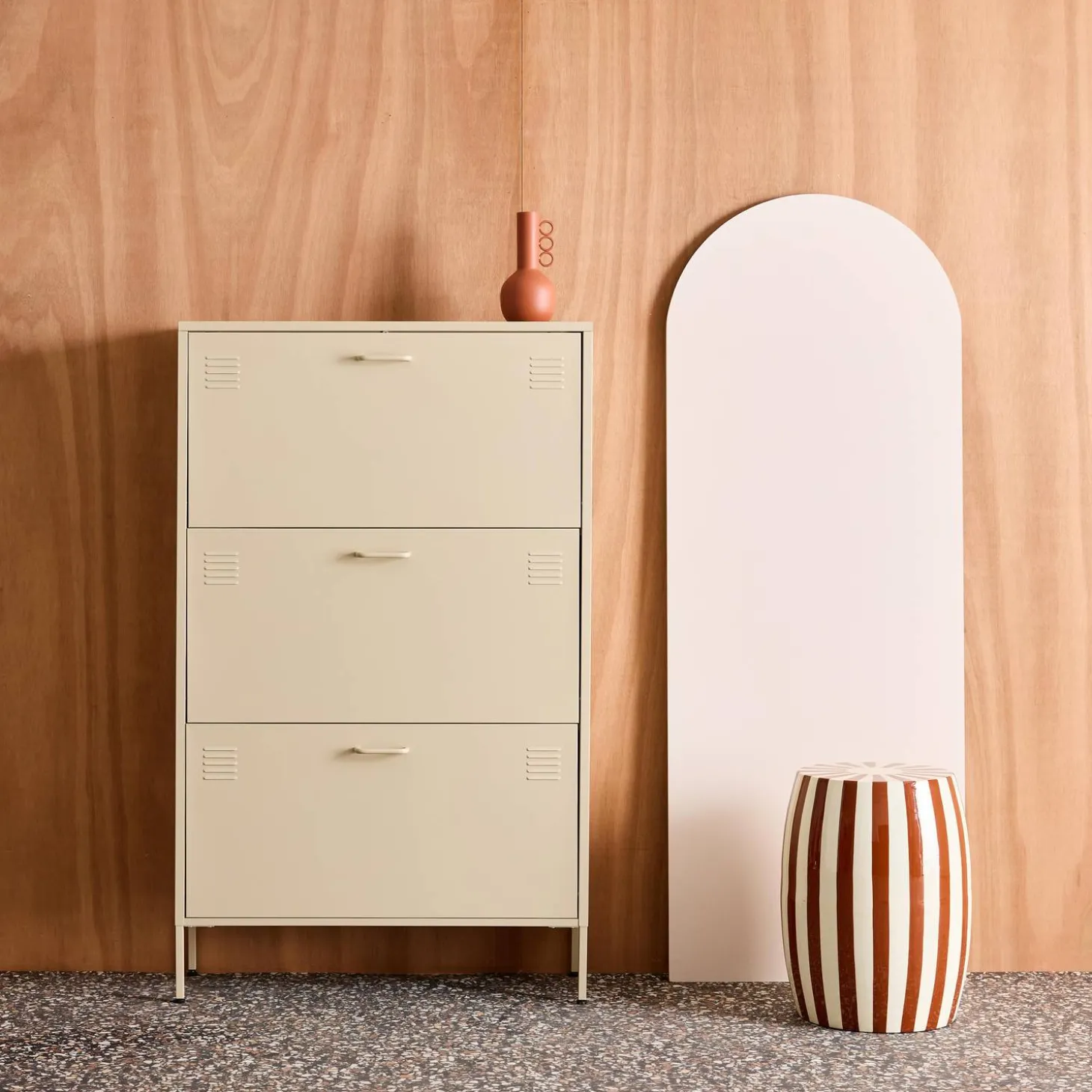 Schoenenkast met 3 kleplades metaal industrieel 80cm