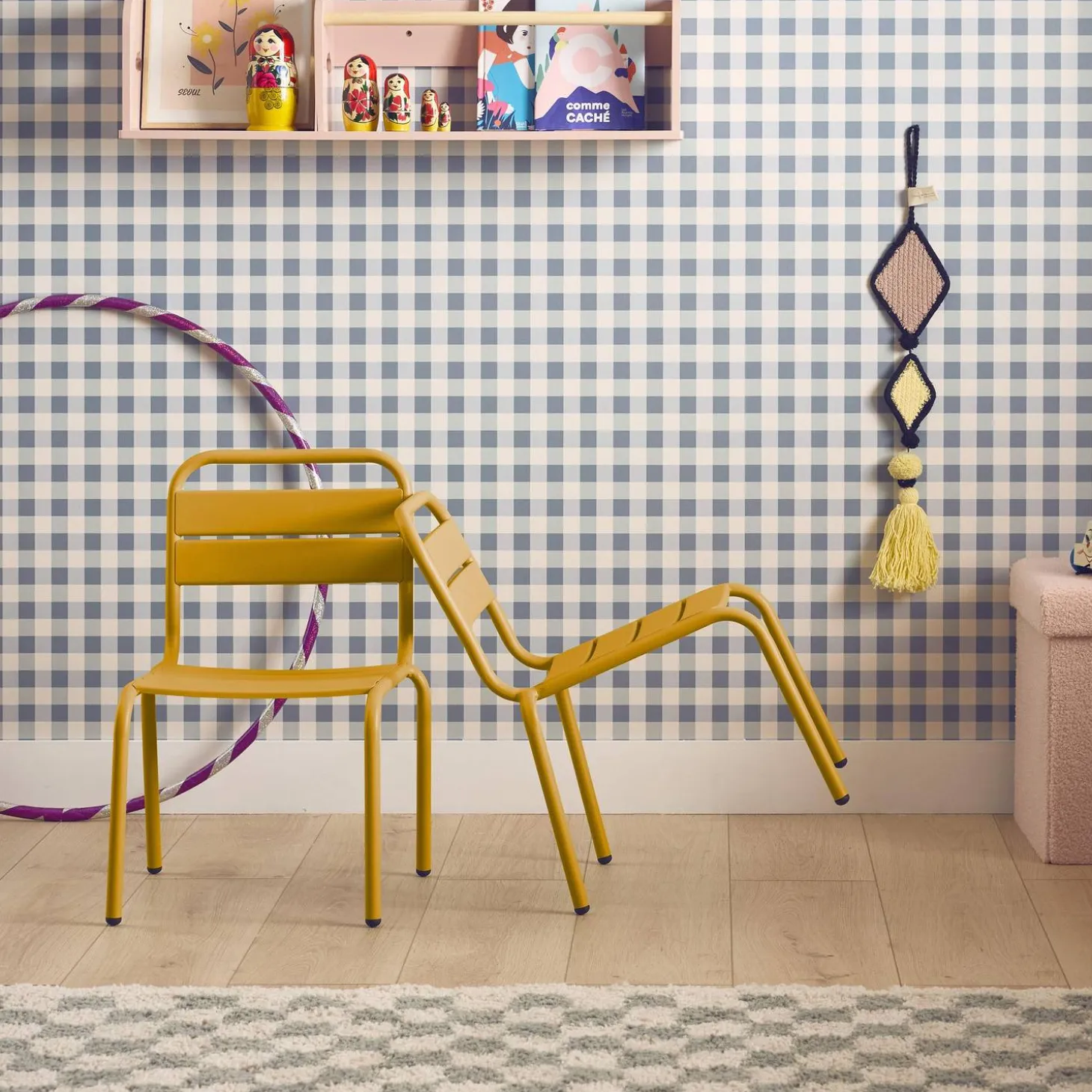 Set van 2 metalen kinderstoelen