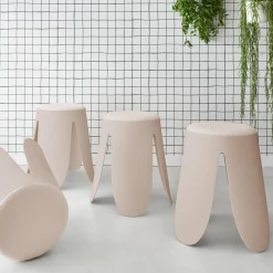 Set van 4 stapelkrukken in boucléstof