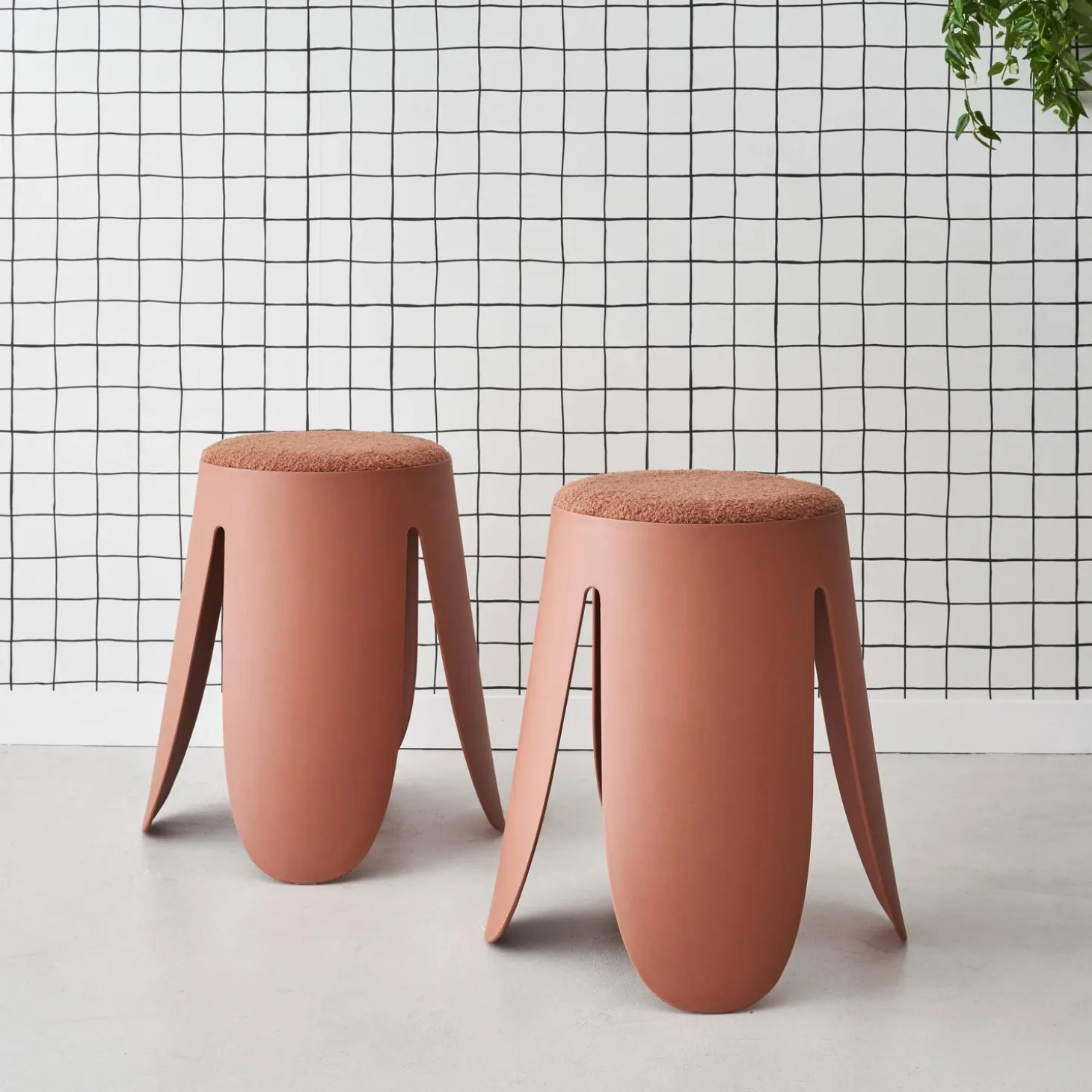 Set van 2 stapelkrukken, Ø30 / 44 x H46cm