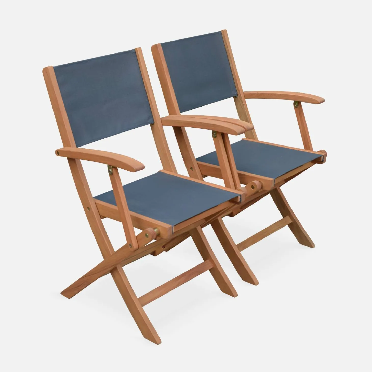 Set van twee houten armstoelen