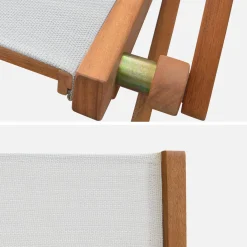 Set van twee houten armstoelen