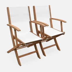 Set van twee houten armstoelen