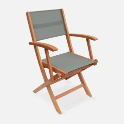 Set van twee houten armstoelen