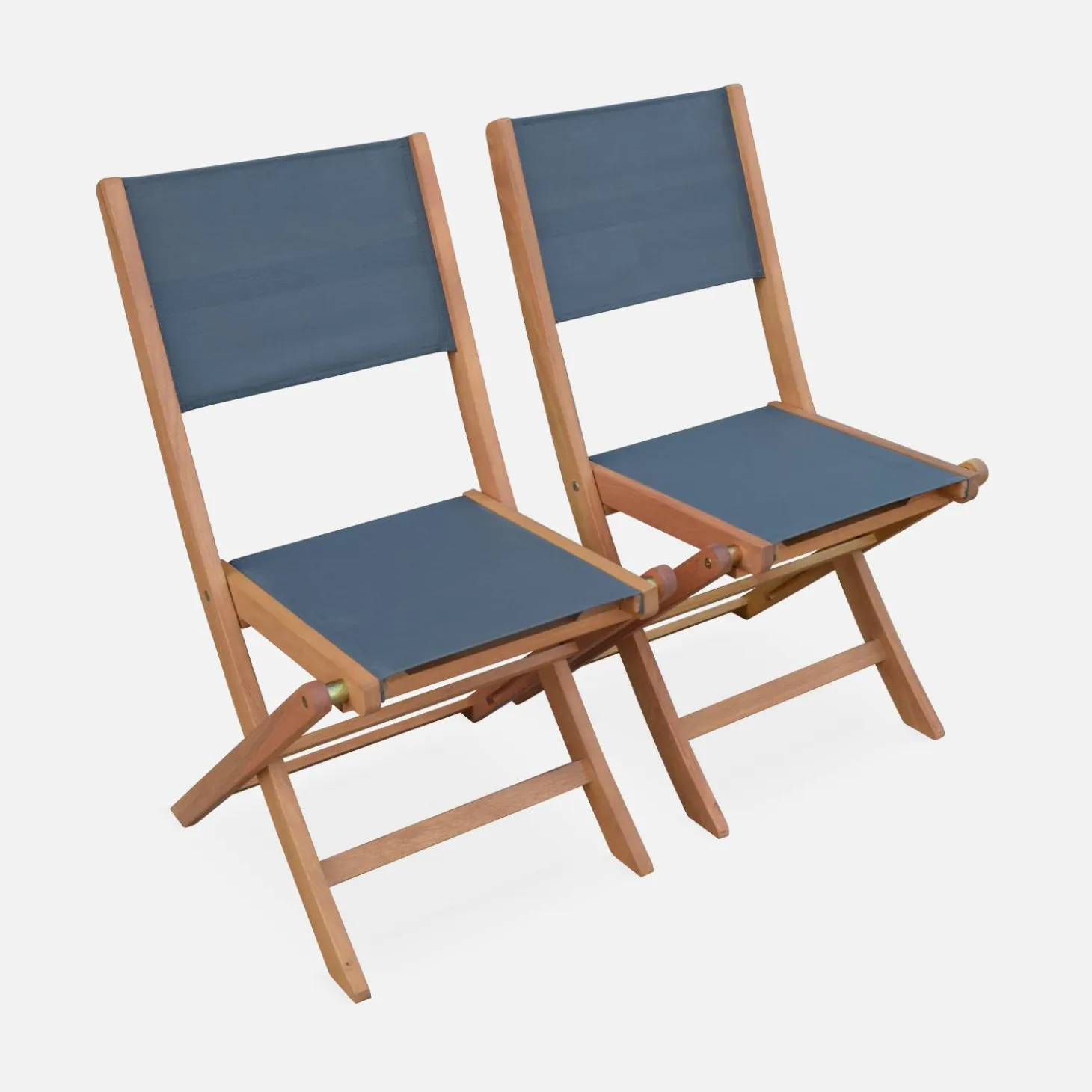 Set van twee houten klapstoelen