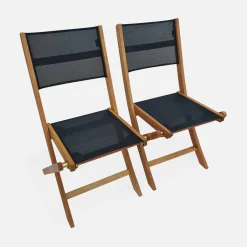 Set van twee houten klapstoelen