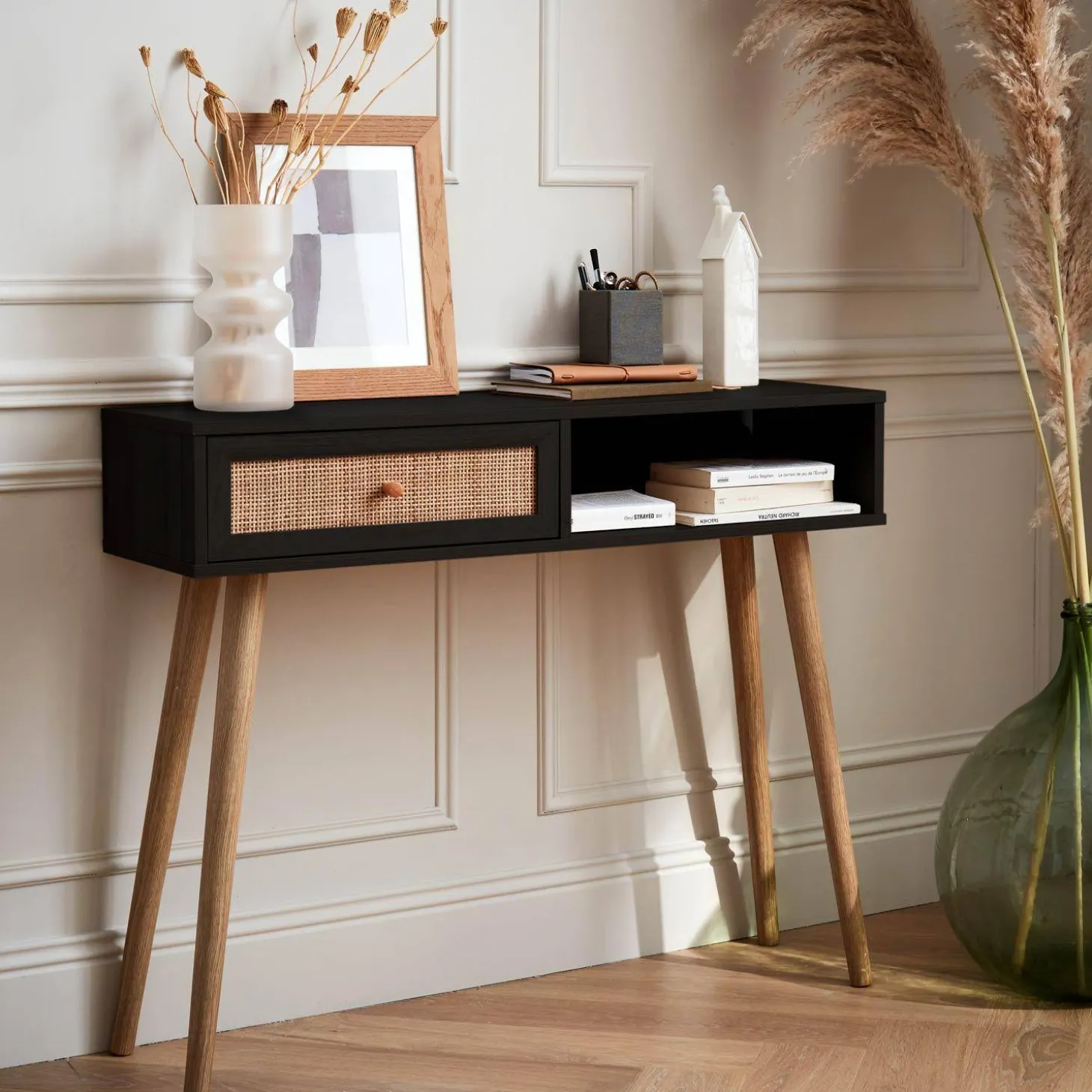 Sidetable met rotan