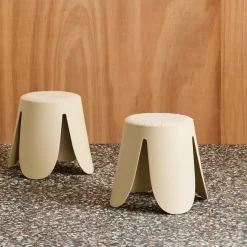 Stapelbare kinderkrukjes met textuur bouclé (set van 2)