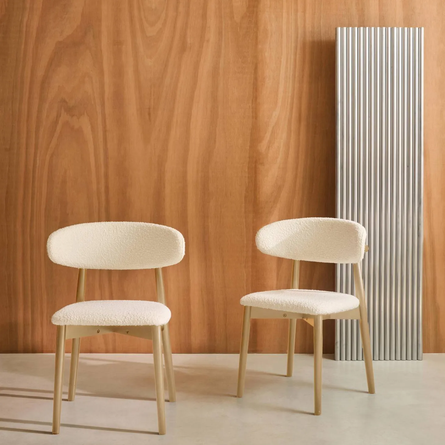 Stoelen rubberhout en bouclé bekleding (set van 2)