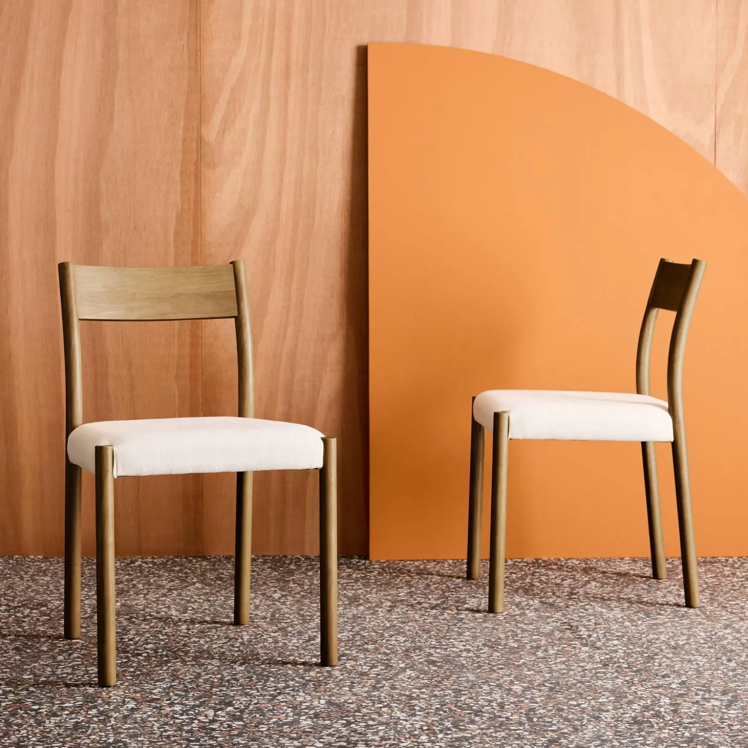 Stoelen van rubberhout en stof (set van 2)