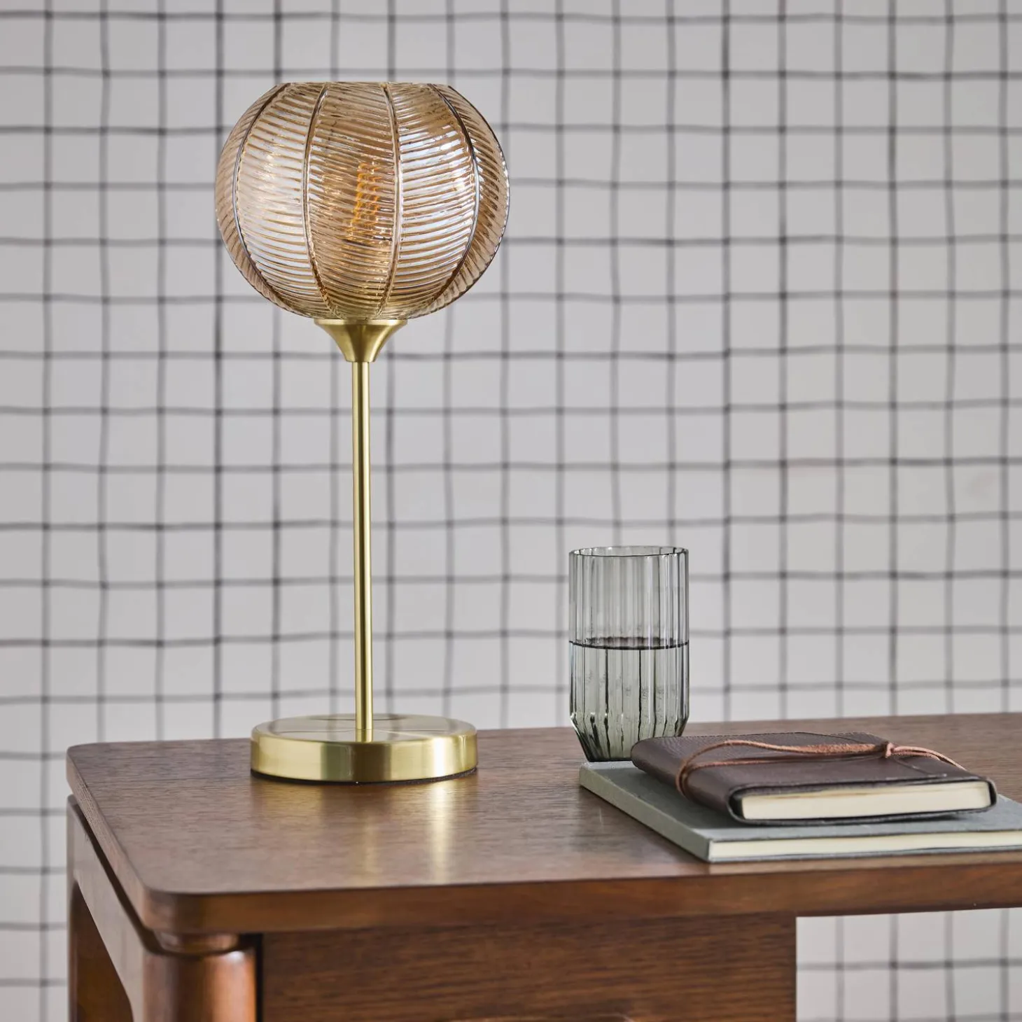 Tafellamp interieur, metaal en glas, Ø 20 cm