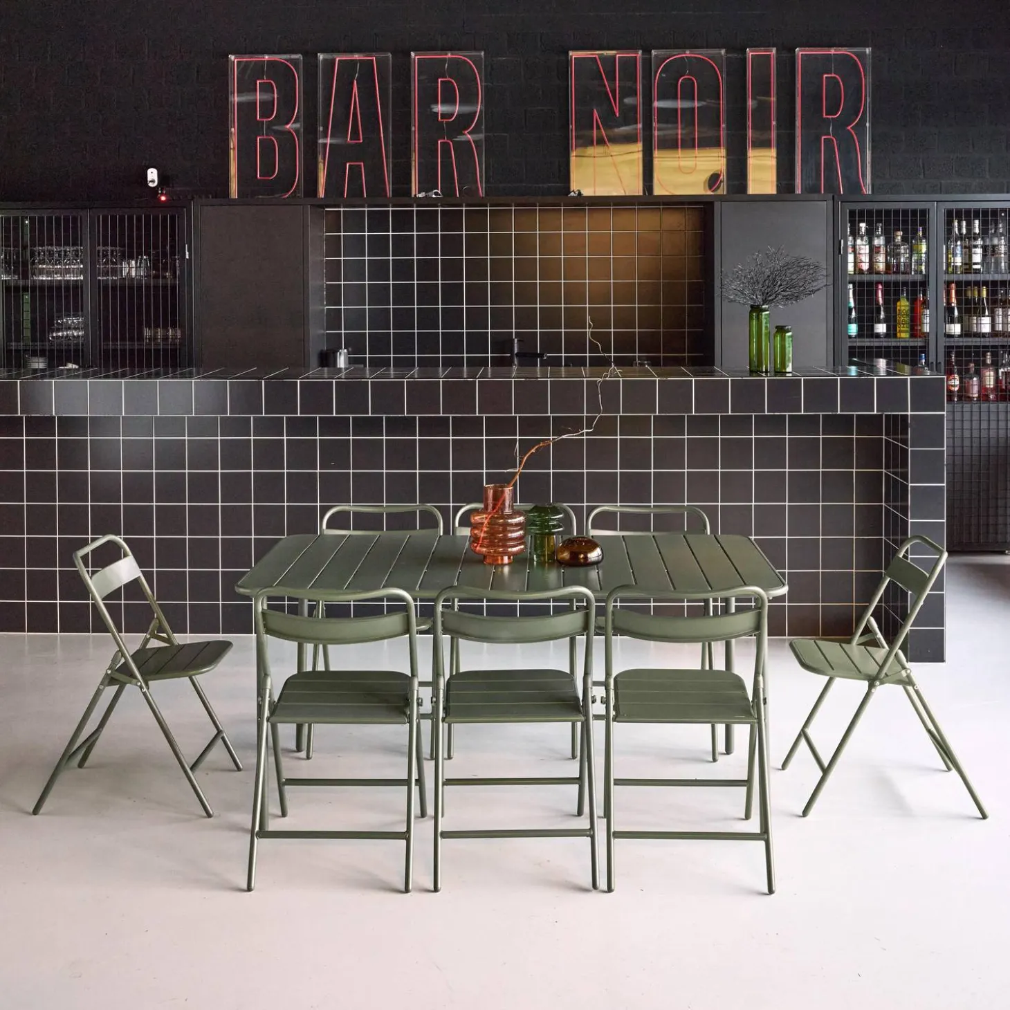 Tuintafel met 8 opklapbare stoelen metaal