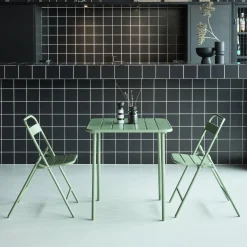 Tuintafel met 2 opklapbare stoelen metaal