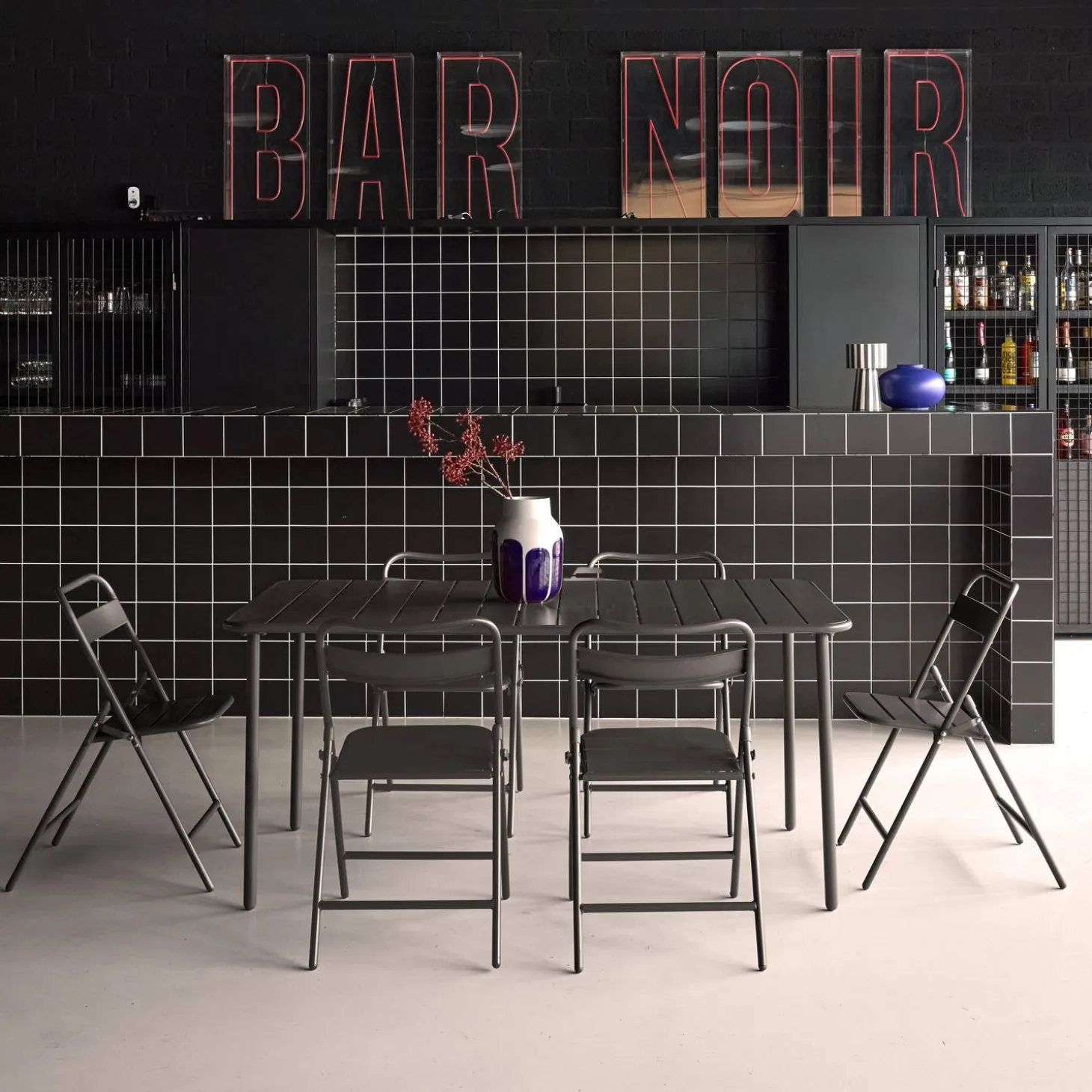 Tuintafel met 6 opklapbare stoelen metaal