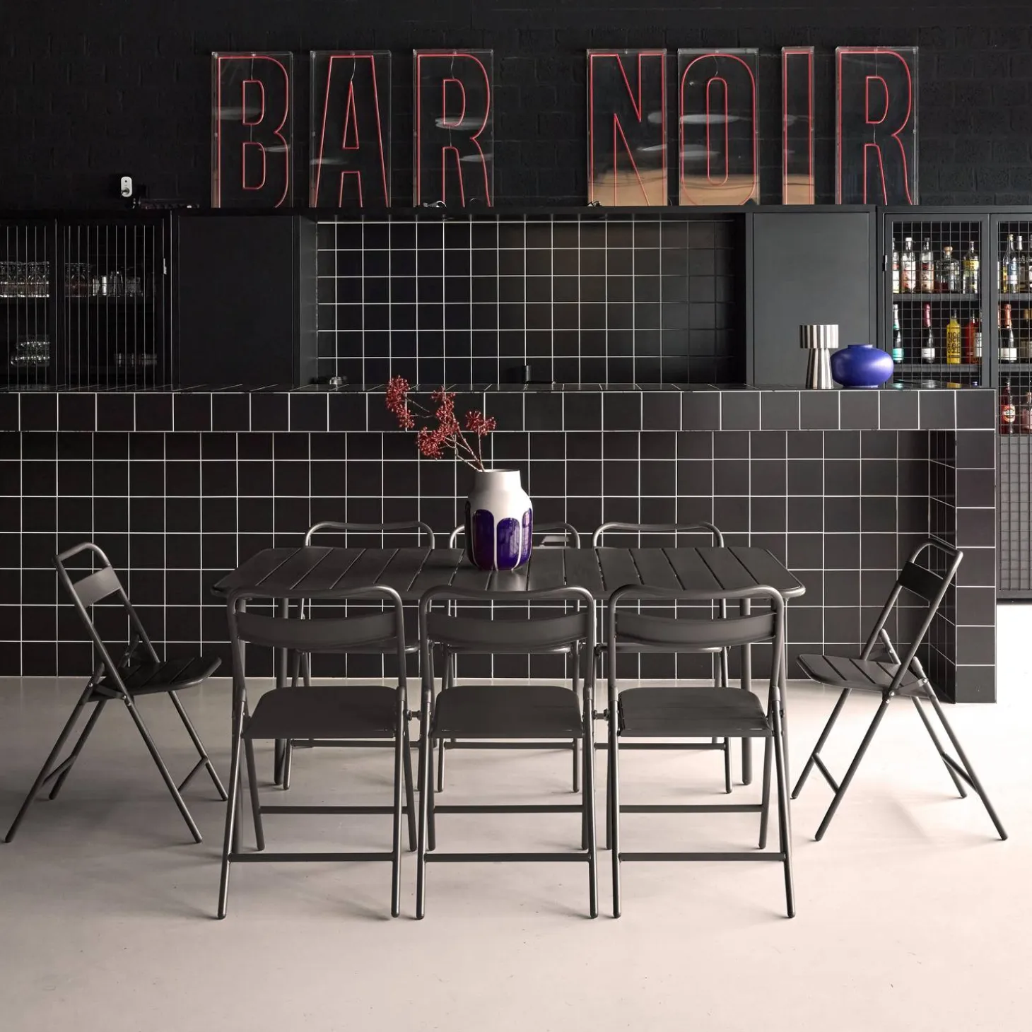 Tuintafel met 8 opklapbare stoelen metaal