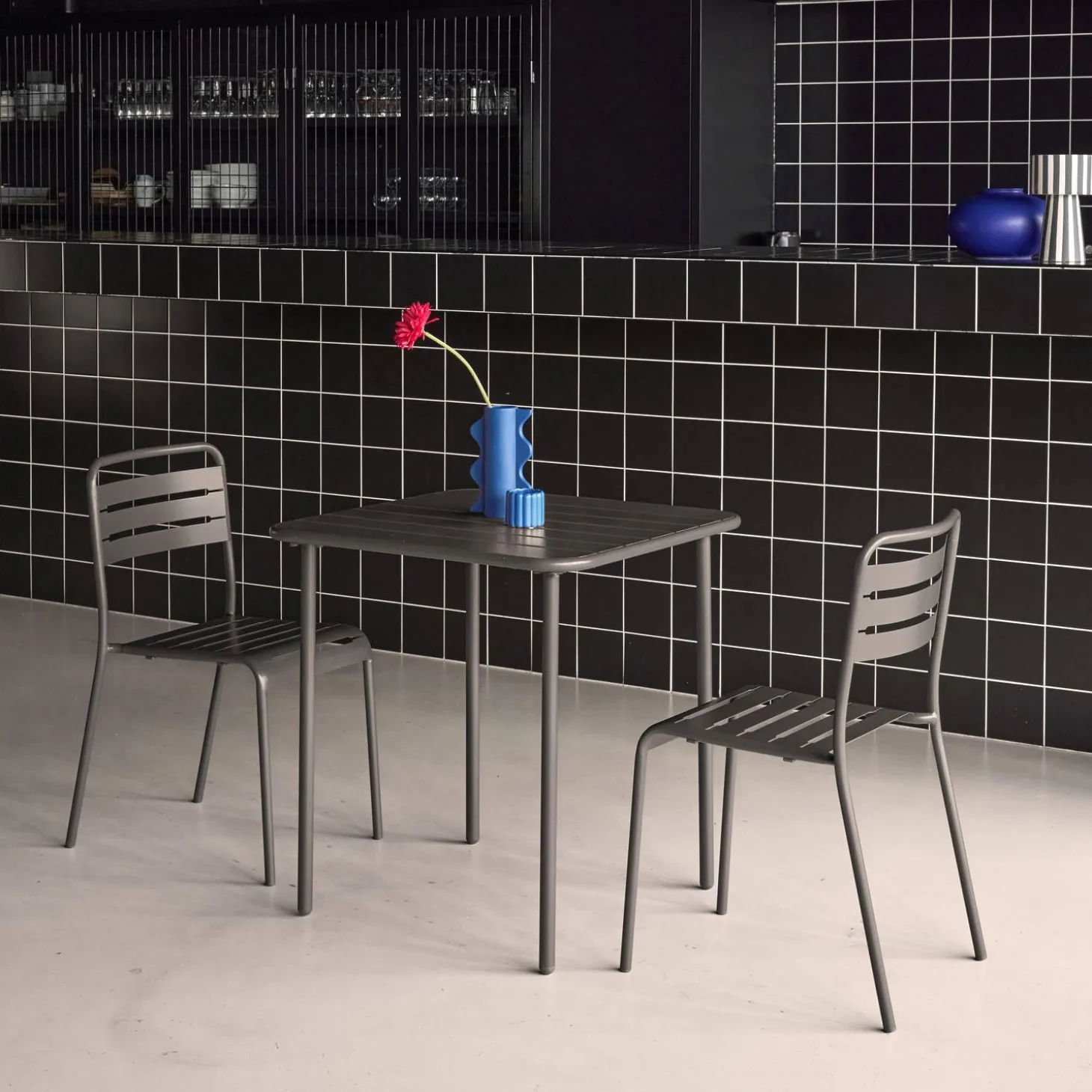 Tuintafel met 2 stoelen